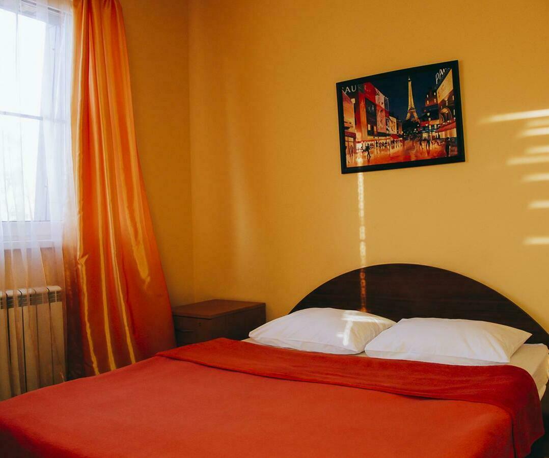 Заказать номер недорого г. Ростов на Дону Двухместный+ номер гостиница Абрикос