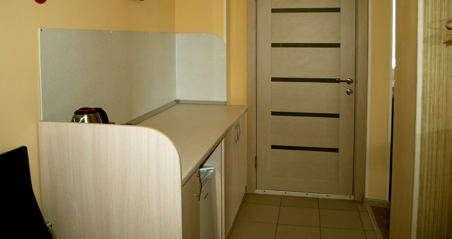 Заказать номер недорого г. Ростов на Дону Стандарт двухместный номер гостиница Абрикос