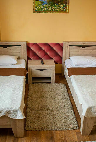 Заказать номер недорого г. Ростов на Дону Четырехместный номер гостиница Абрикос